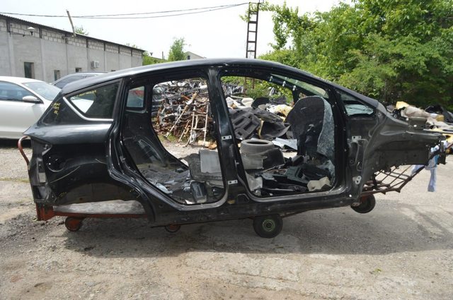 Крыло заднее правое DM5Z5827840B FORD