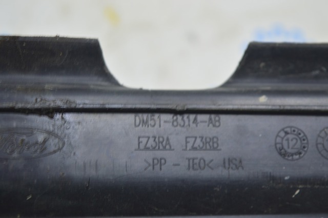 Дефлектор радиатора низ ford c-max mk2 13- dm5z8327a DM5Z8327A