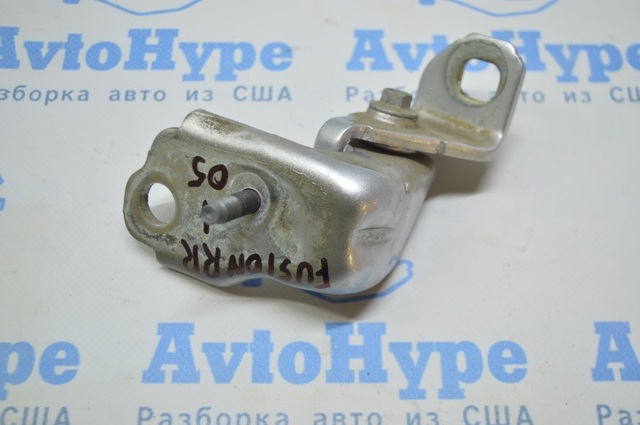 DS7Z5426810B Петля двери задней правой купить Кривой Рог