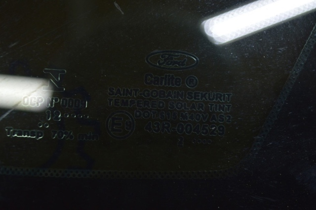 FORD DS7Z5429710B Стекло кузова (багажного отсека) правое в наличии Каменское
