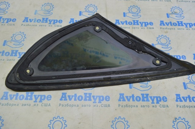 DS7Z5429710B FORD Стекло кузова (багажного отсека) правое купить в Николаев