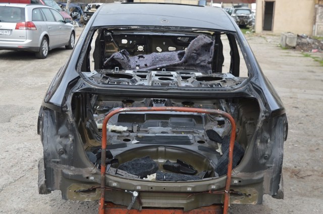 Панель багажного отсека DS7Z5440320G FORD