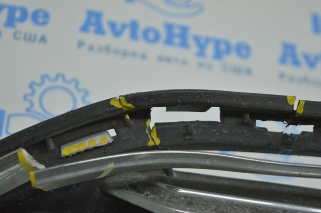 DS7Z8200BA FORD Решетка радиатора купить в Ровно