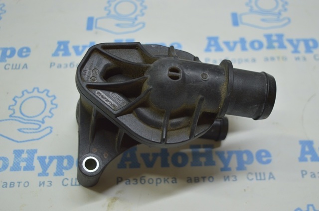 Корпус термостата в сборе DS7Z8592F FORD