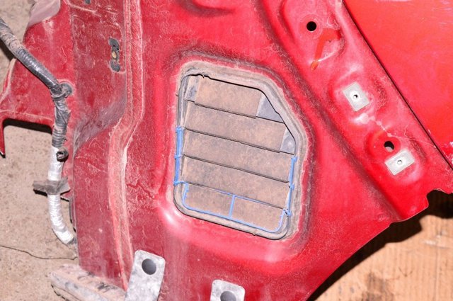 Решетка вентиляции салона задняя правая EM2Z61280B62CA FORD