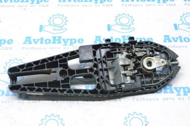 Держатель наружной ручки двери, передней левой ES7Z5426685U FORD