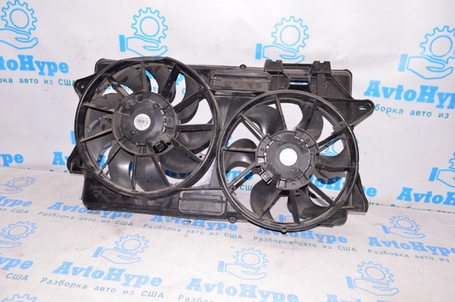 Диффузор радиатора охлаждения в сборе с мотором FR3Z8C607B FORD