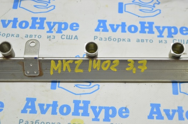 FORD GT4Z9F792A Распределитель топлива (рампа) в наличии Одесса