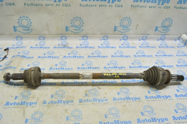 Полуось задняя, правая HK834K138AA LAND ROVER