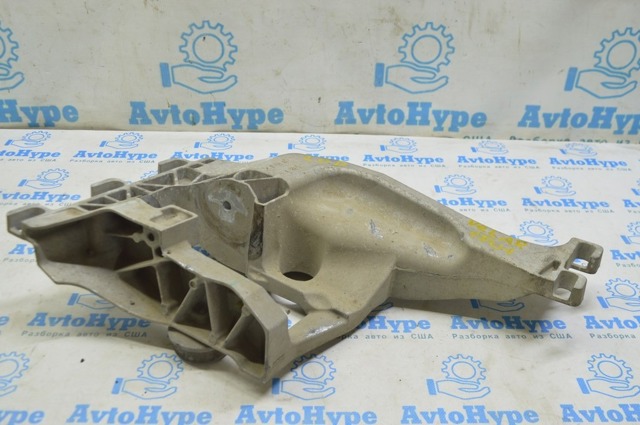 Крепление кпп HX735060DD LAND ROVER