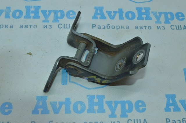 Петля передней двери левая KD5359210A MAZDA