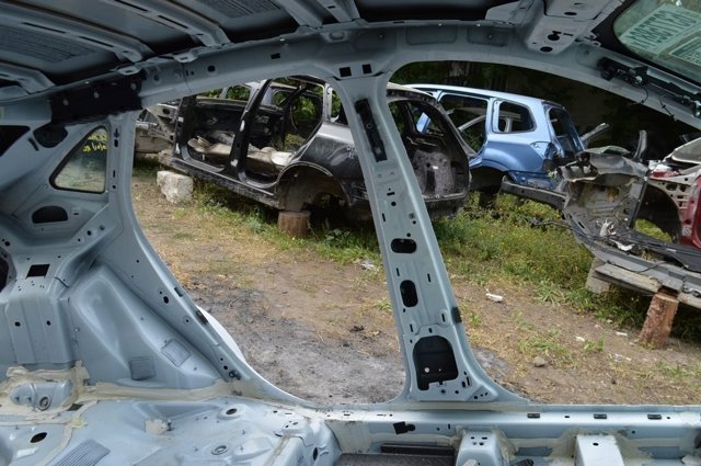 LJ6Z78211A10A Боковина кузова правая купить Днепр