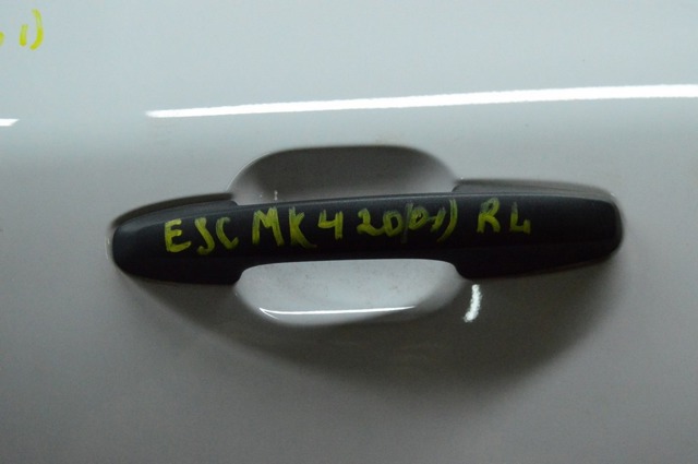 Ручка передней двери наружная, левая LJ6Z7822404BA FORD