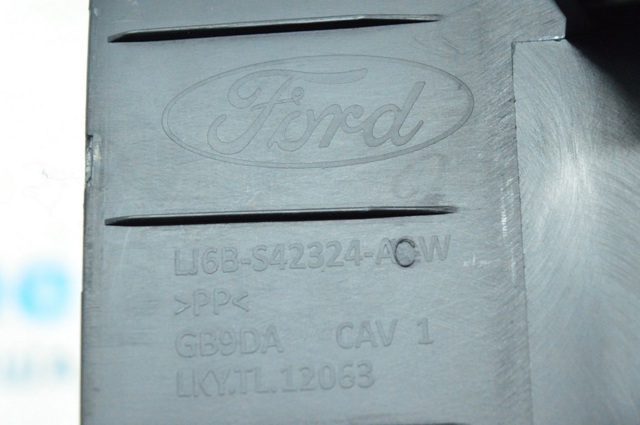 LJ6Z7842410AA FORD Обшивка (облицовка) крышки багажника (двери 3/5-й задней) купить в Кривой Рог