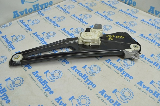 Механизм стеклоподъемника двери задней, левой LR011324 LAND ROVER