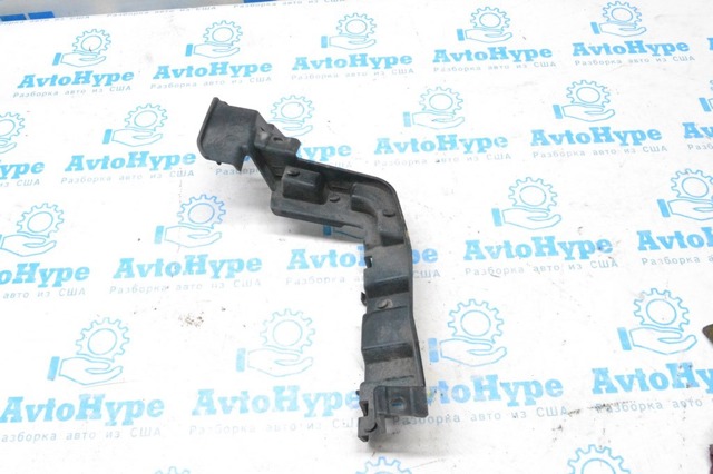 LR037916 Кронштейн бампера заднего левый купить Ужгород