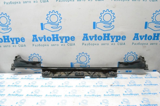 LR037923 LAND ROVER Кронштейн бампера заднего центральный купить в Николаев