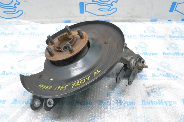 Цапфа поворотного кулака LR038551 LAND ROVER
