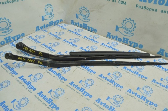 Дворник стеклоочистителя LR038716 LAND ROVER