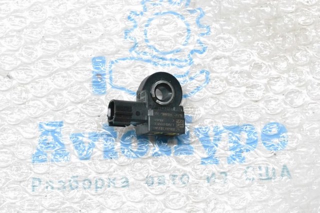 Датчик Эйрбэг передний LR043357 LAND ROVER