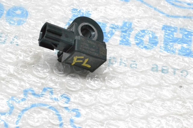 LAND ROVER LR043357 Датчик удара в наличии Львов