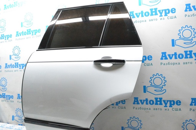 Уголок задней левой двери LR046788 LAND ROVER