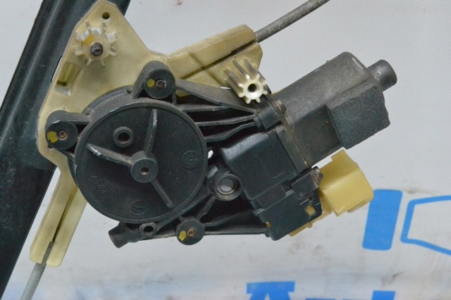 LAND ROVER LR057337 Стеклоподъемник передней левой двери в наличии Николаев