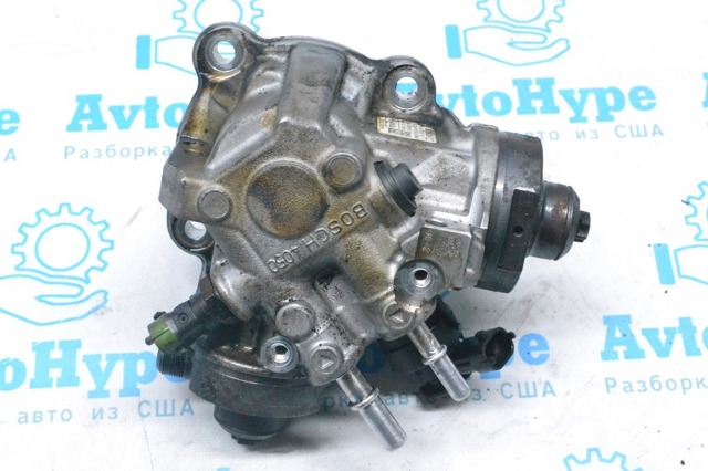 Насос топливный высокого давления (ТНВД) LR061536 LAND ROVER