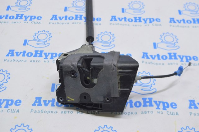 Замок двери задней правой LR070430 LAND ROVER