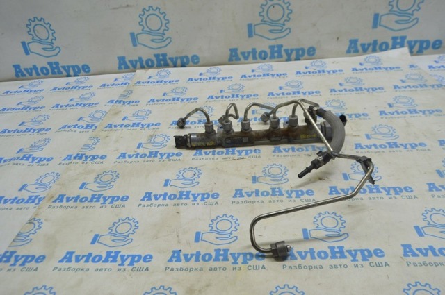 Рампа форсунок системы впрыска топлива LR082273 LAND ROVER