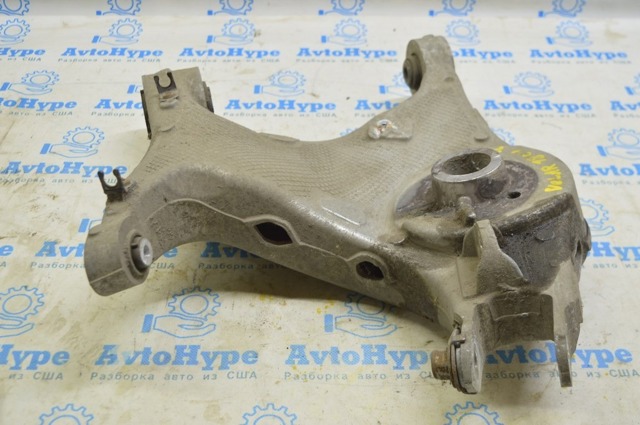 Балансир задний нижний, левый LR090536 LAND ROVER