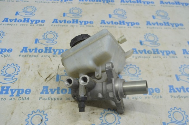 LAND ROVER LR090712 Главный тормозной цилиндр в наличии Киев