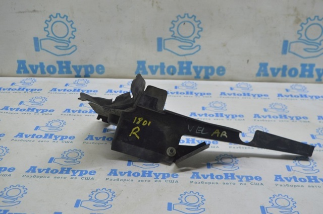LR092686 LAND ROVER Правый дефлектор радиатора купить в Львов