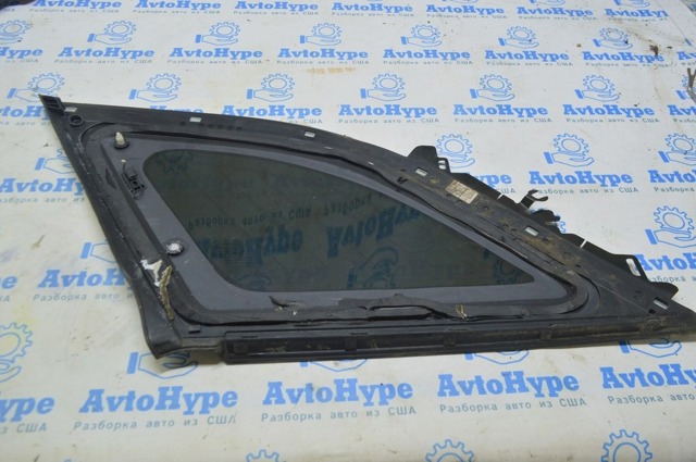 LAND ROVER LR093215 Стекло кузова (багажного отсека) правое в наличии Киев