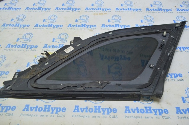 LAND ROVER LR093217 Стекло кузова (багажного отсека) левое в наличии Каменское