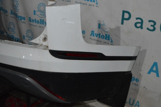 Фара противотуманная задняя, правая LR108351 LAND ROVER