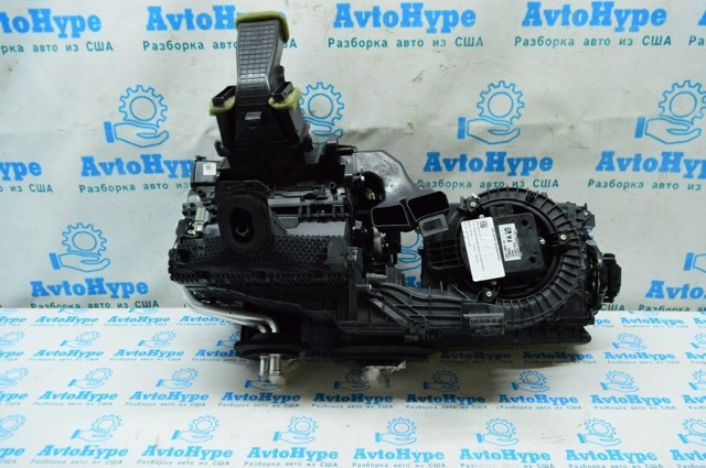 LX6Z18476A FORD Радиатор печки (отопителя) купить в Черкассы