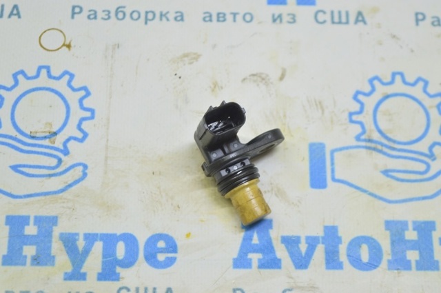 MAZDA PE0118221 Датчик коленвала в наличии Киев