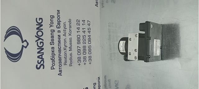 Блок управления АБС  4891009300 SSANG YONG