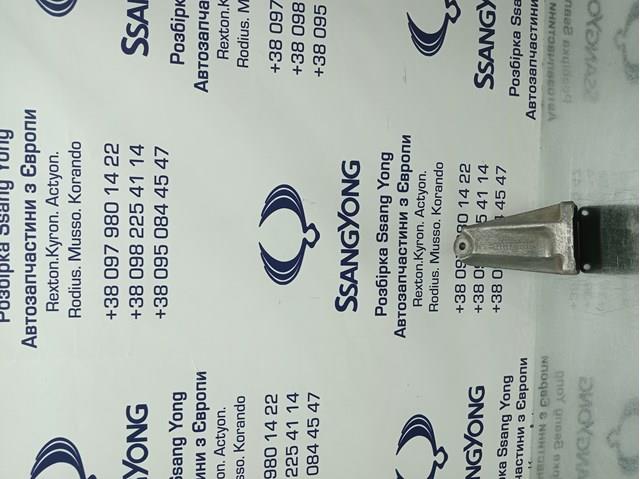 SSANG YONG 6652232304 Кронштейн подушки (опоры) двигателя правой в наличии Одесса