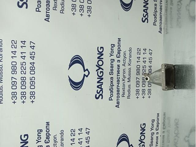 SSANG YONG 6652232304 Кронштейн подушки (опоры) двигателя правой в наличии Харьков
