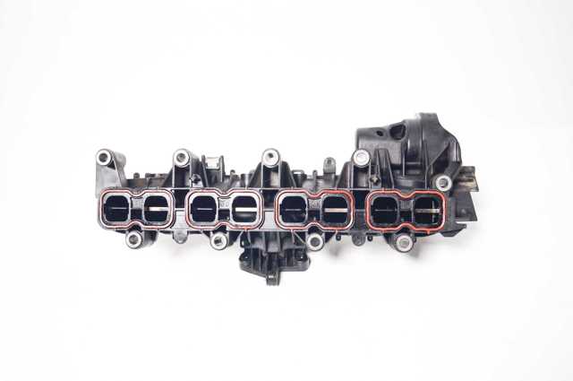 140039990R RENAULT Впускной коллектор купить в Житомир