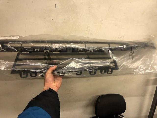 51117386152 BMW Решетка бампера переднего нижняя купить в Николаев