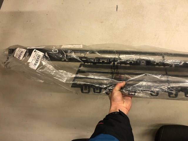 BMW 51117386152 Решетка бампера переднего нижняя в наличии Сумы