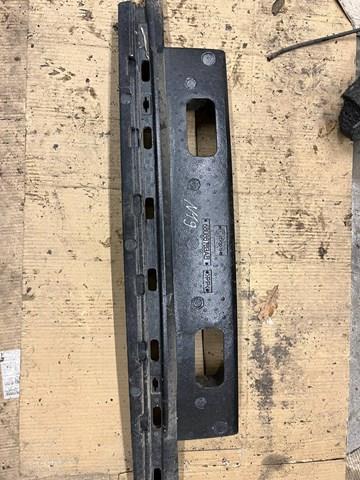 Наполнитель бампера заднего 68081285AA CHRYSLER