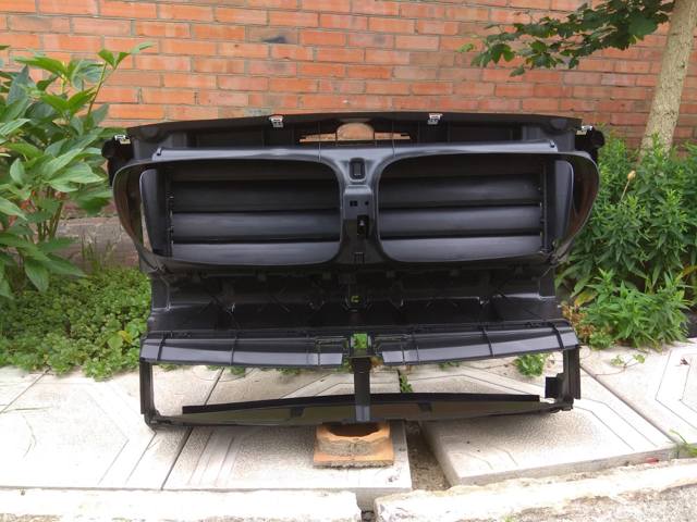 Воздуховод радиатора 51747200787 BMW