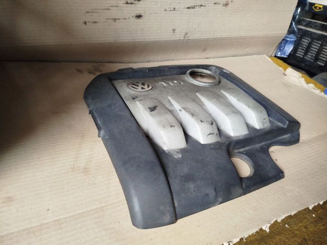 03G103925 Крышка мотора декоративная купить Львов