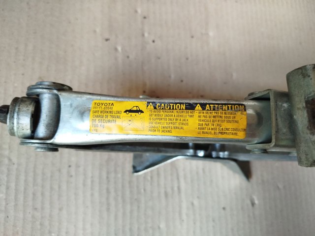 TOYOTA 0911102040 в наличии Каменское