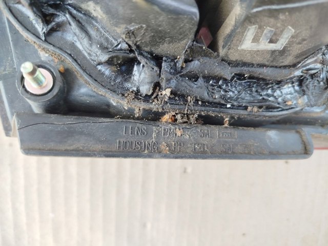 NISSAN 265542N286 Фонарь задний правый внутренний в наличии Кривой Рог