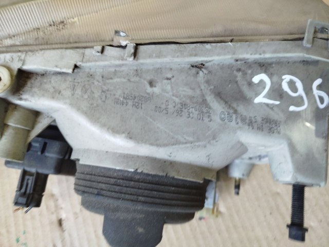 3512180EC0 Фара правая купить Черновцы